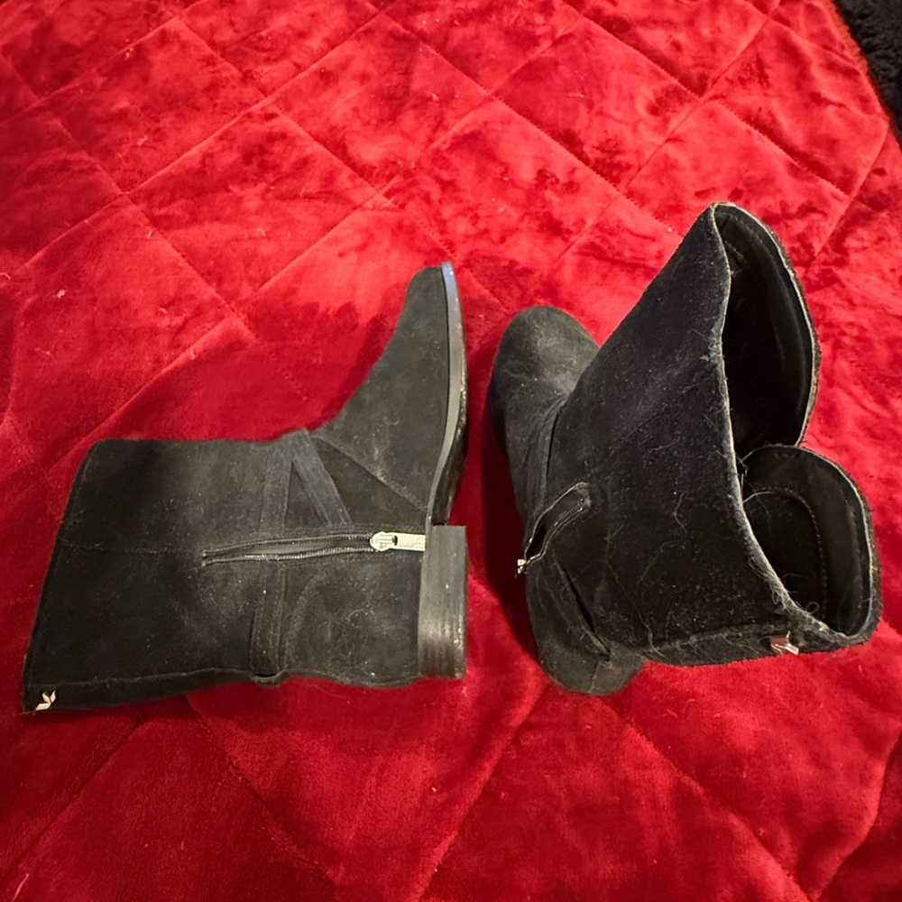Koolaburra Black Ankle Boots Suede Slip-On